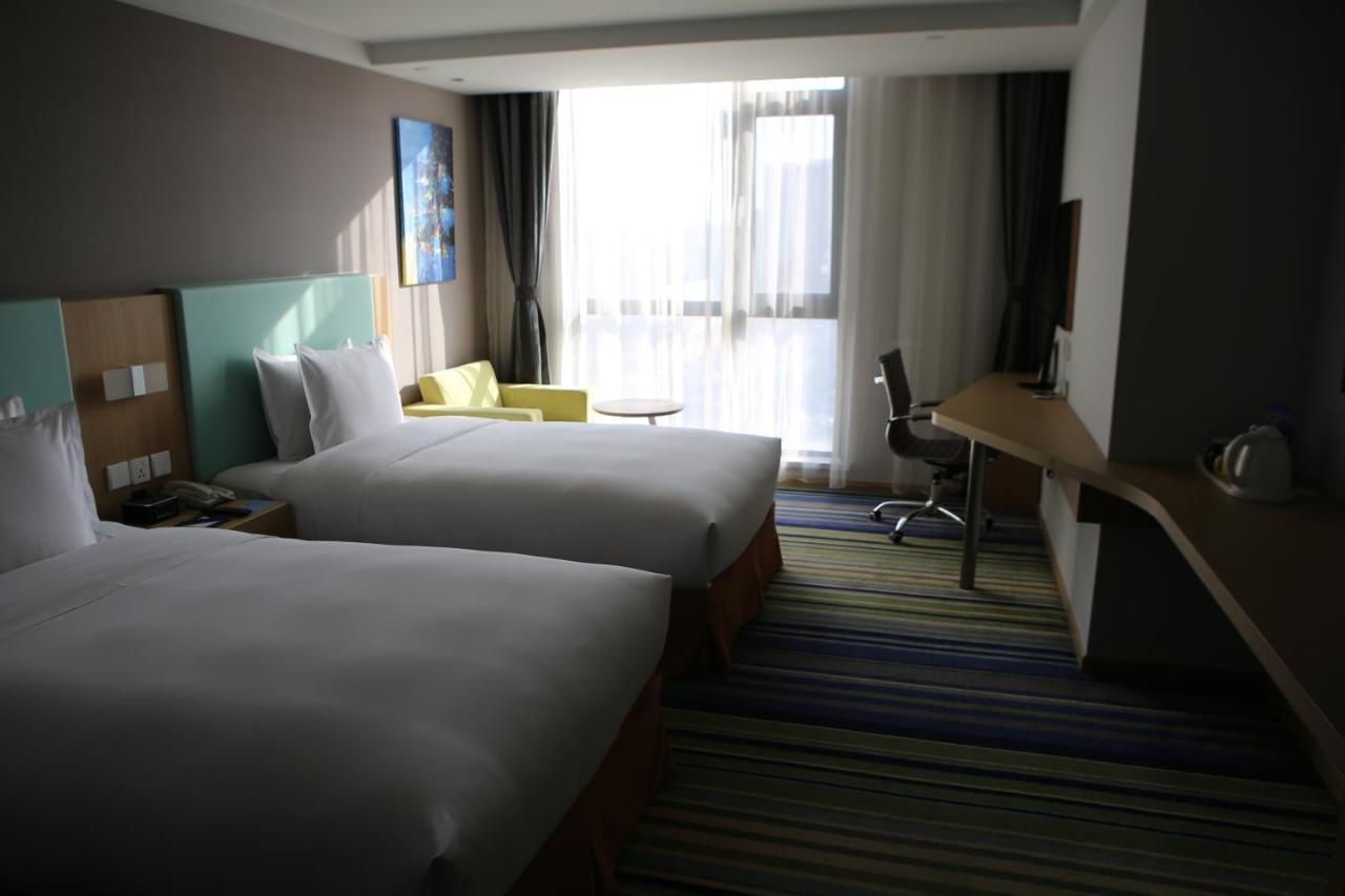 Holiday Inn Express Yingkou Onelong Plaza By Ihg Gaizhou ภายนอก รูปภาพ