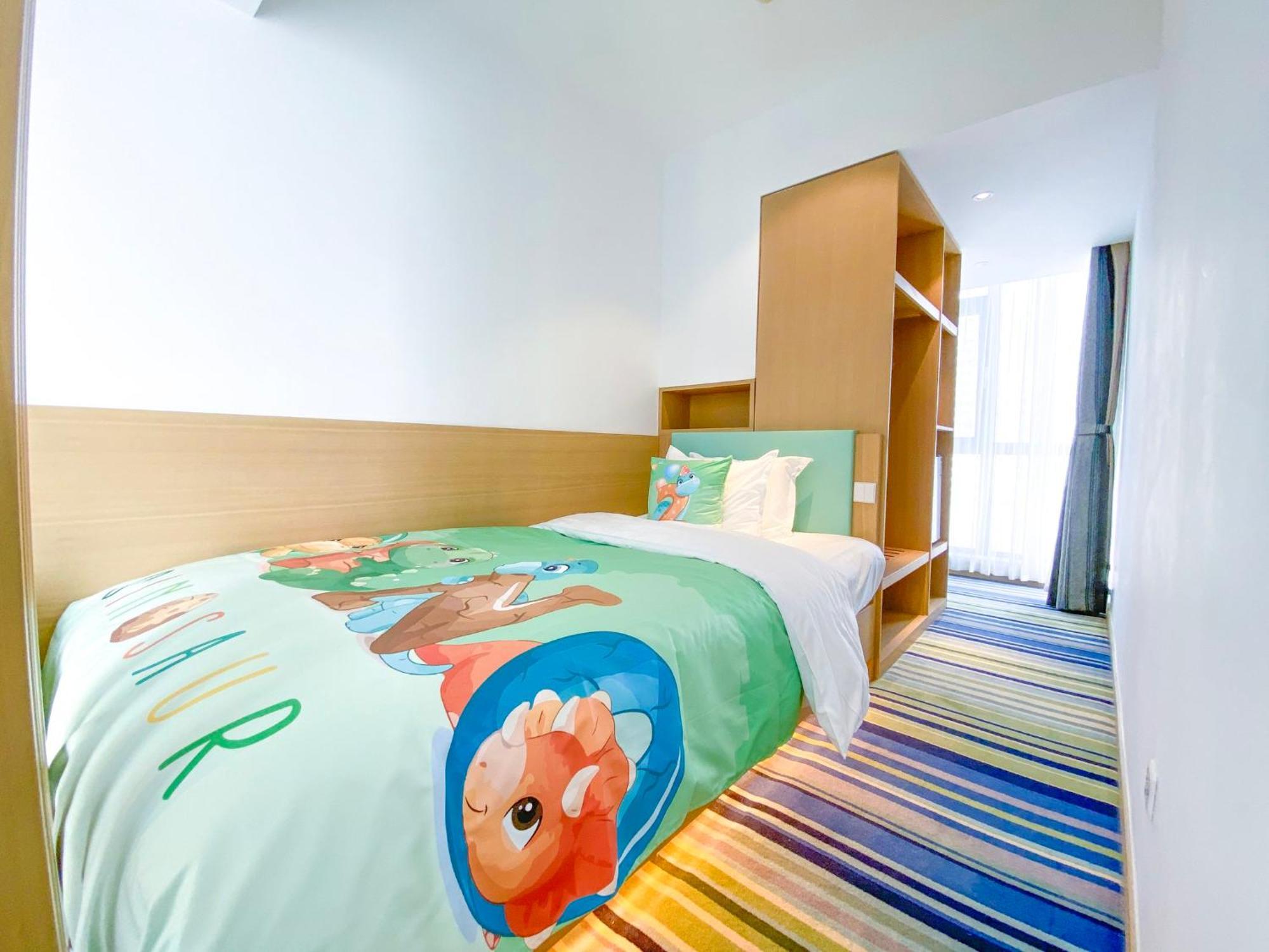 Holiday Inn Express Yingkou Onelong Plaza By Ihg Gaizhou ภายนอก รูปภาพ